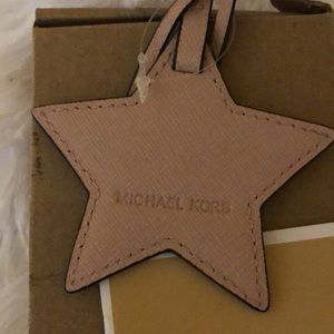 Michael Kors Blush leather Star